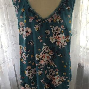 Torrid green camisole size 2 Floral  Teal Frayed